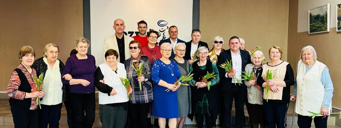 dzień kobiet w klubie seniora